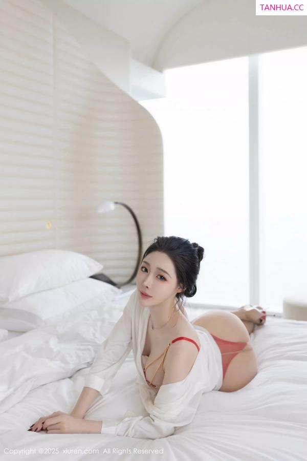 逗逗DouDou  [XiuRen]高清写真图 2025.06.13 No.10411 小逗逗 原色丝袜第38张图片